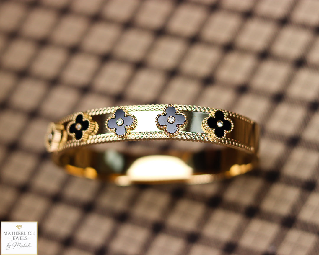 Clover Leaf 18K Gold Plated Finish Stainless Steel Bracelet
