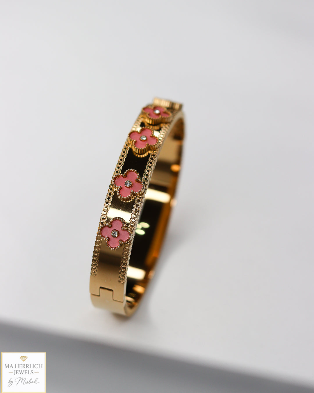 Clover Leaf 18K Gold Plated Finish Stainless Steel Bracelet