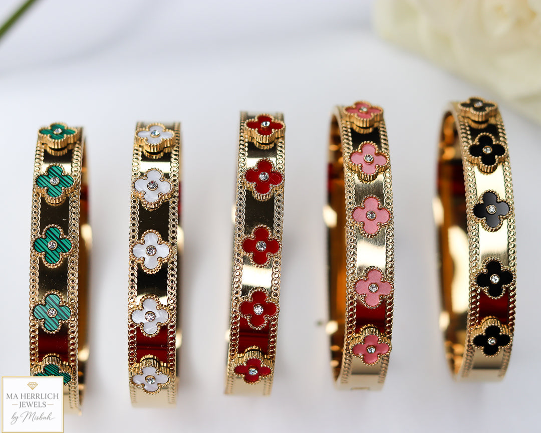 Clover Leaf 18K Gold Plated Finish Stainless Steel Bracelet