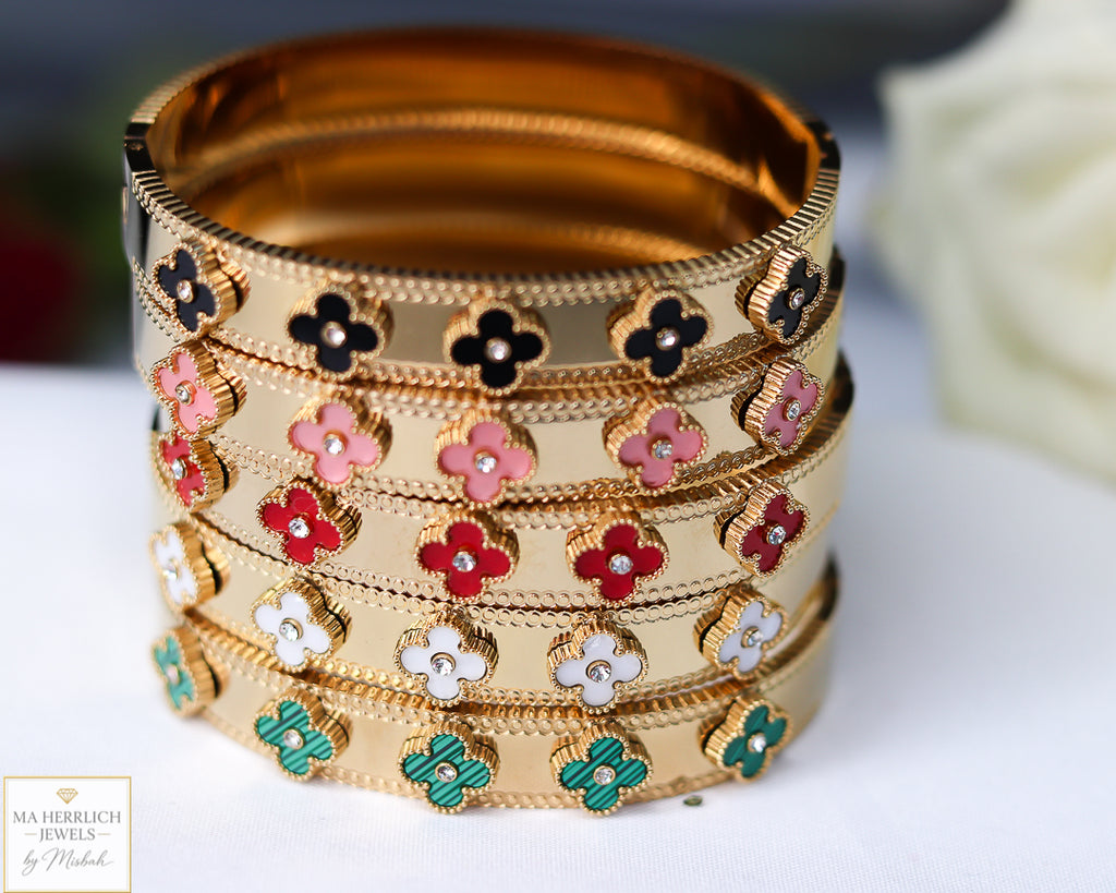 Clover Leaf 18K Gold Plated Finish Stainless Steel Bracelet