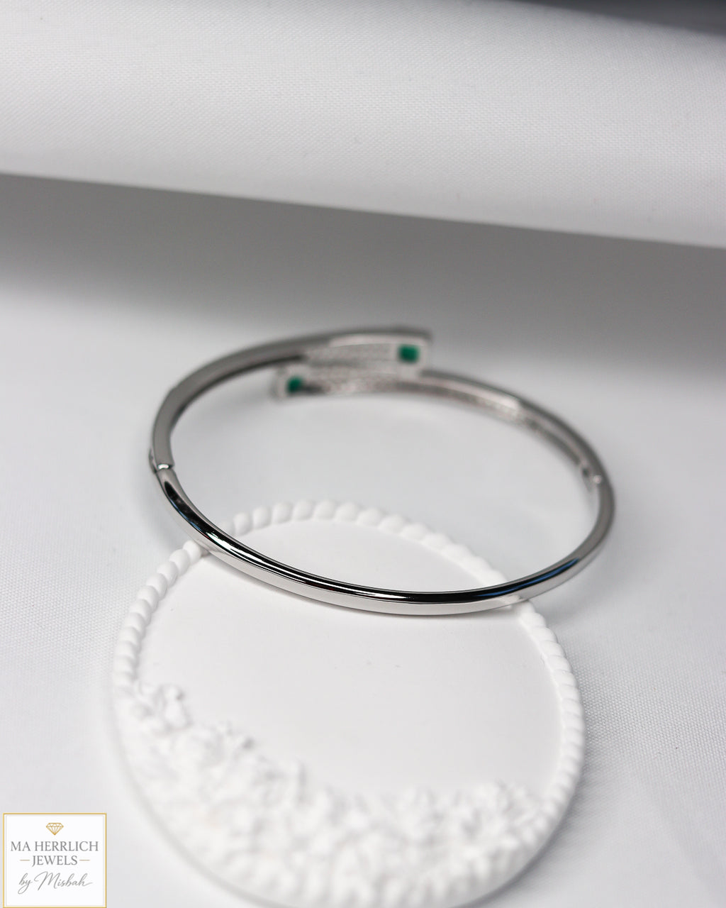 Eye catching Silver Bracelet with stones