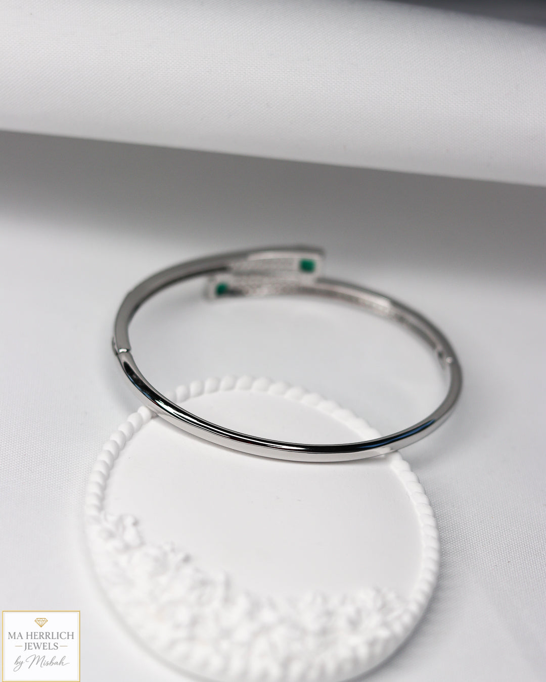Eye catching Silver Bracelet with stones