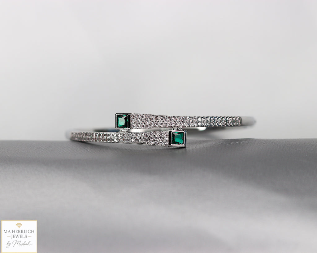 Eye catching Silver Bracelet with stones