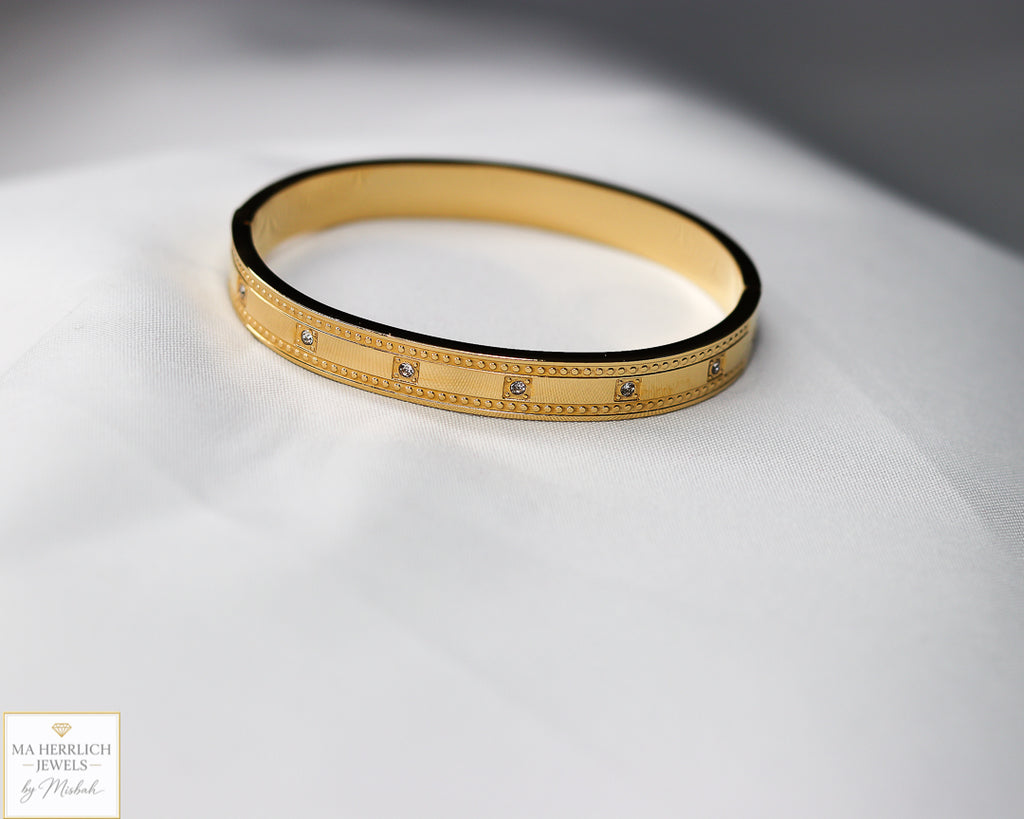 Elegant Gold Stainless Steel Bracelet with Stones