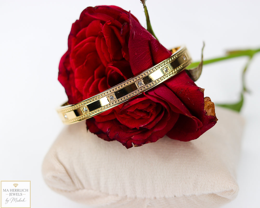 Elegant Gold Stainless Steel Bracelet with Stones