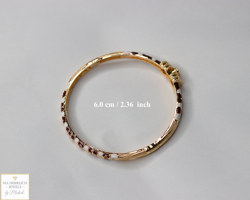 Elegant red and gold clasp bracelet