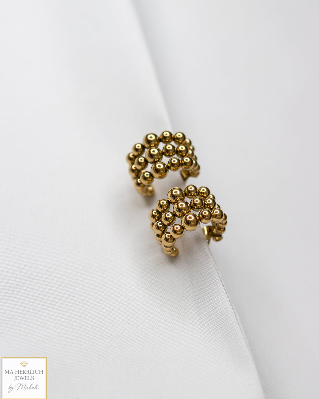 Simple Elegant Gold Hoop Earrings