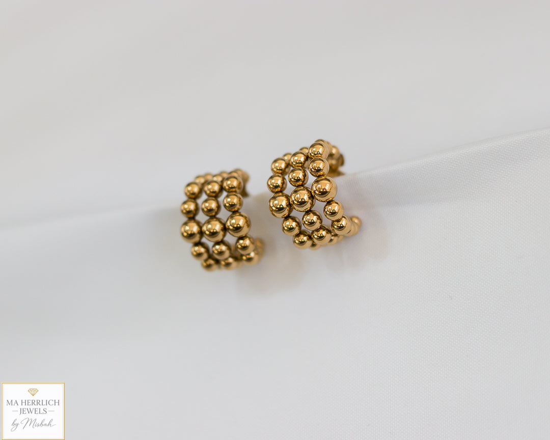 Simple Elegant Gold Hoop Earrings