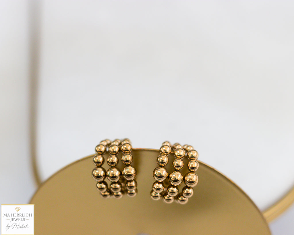 Simple Elegant Gold Hoop Earrings