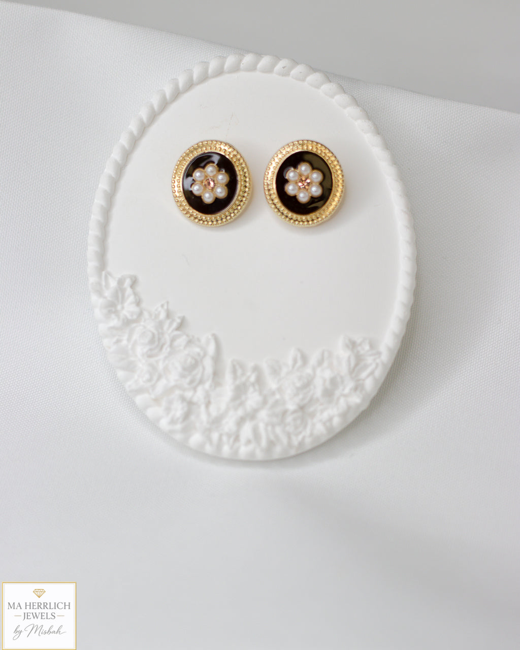 Small Brown Earrings With Pearls Detailing