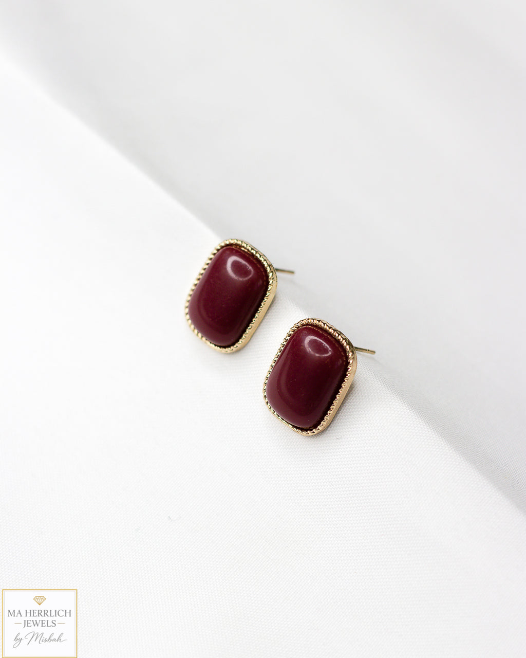 Elegant Small Maroon Earrings