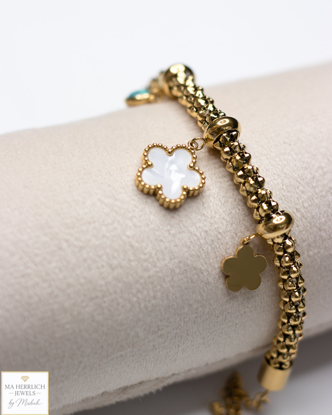 Elan Luxe Charm Bracelet
