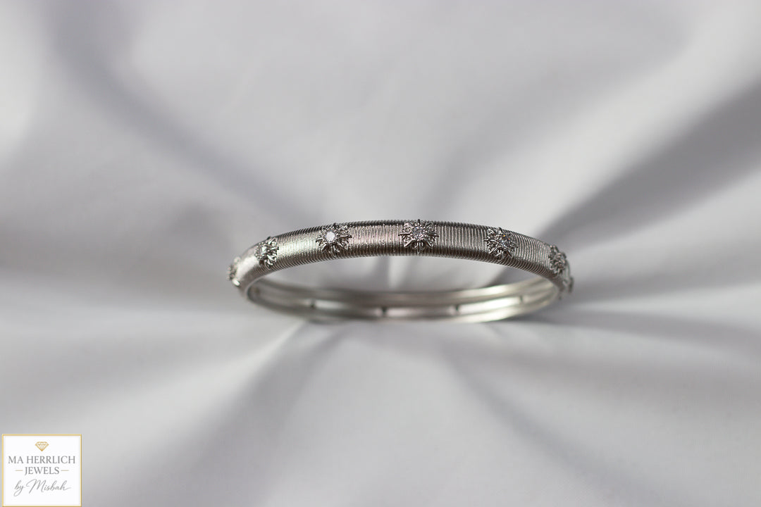 Floral Engraved Bracelet & Ring Set