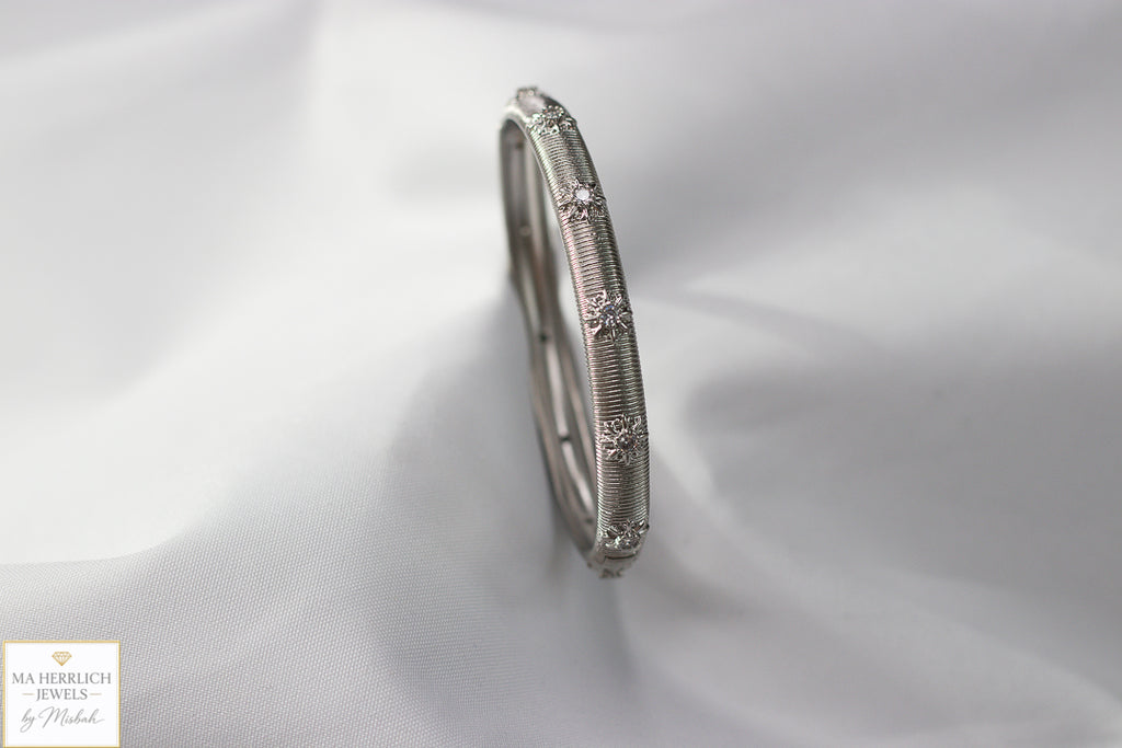 Floral Engraved Bracelet & Ring Set