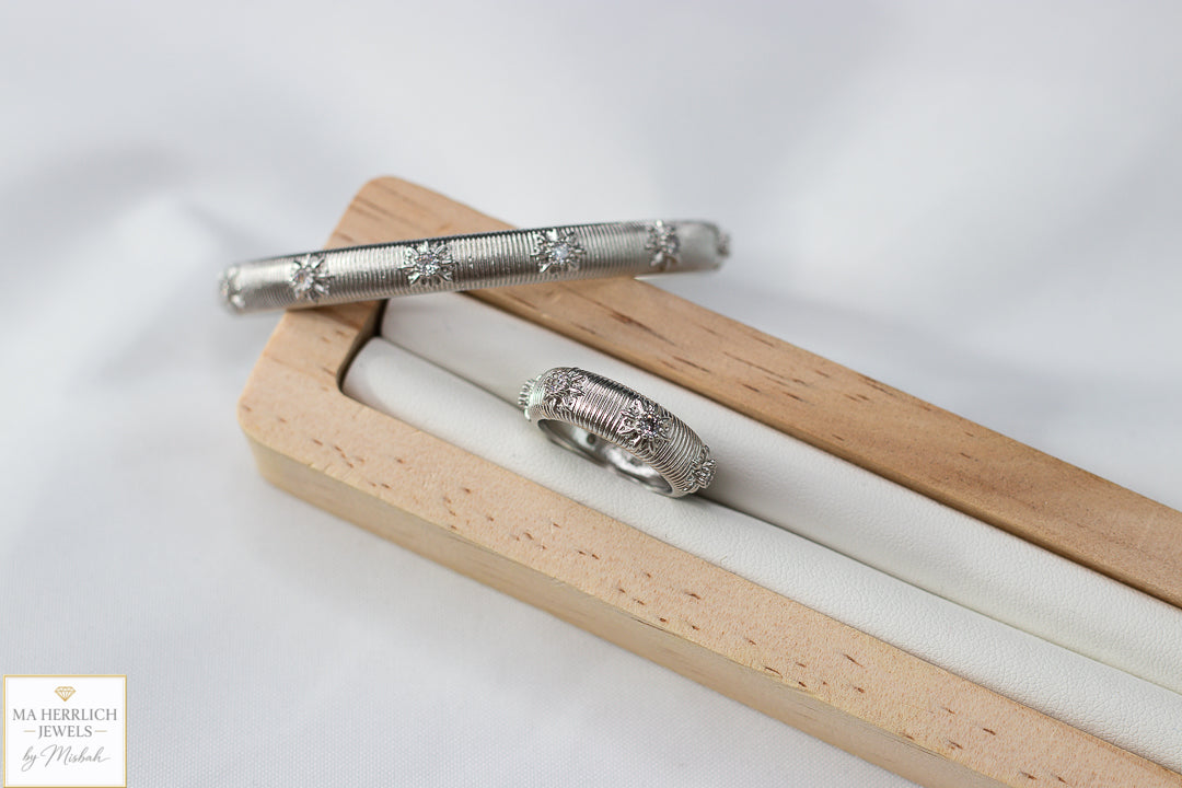 Floral Engraved Bracelet & Ring Set
