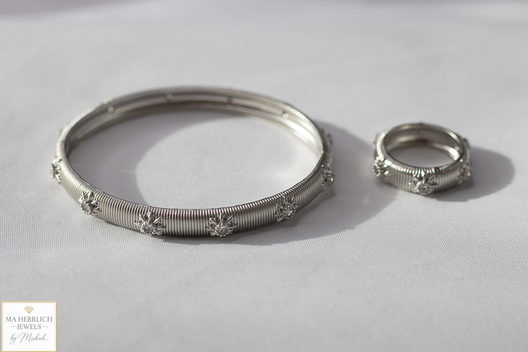 Floral Engraved Bracelet & Ring Set