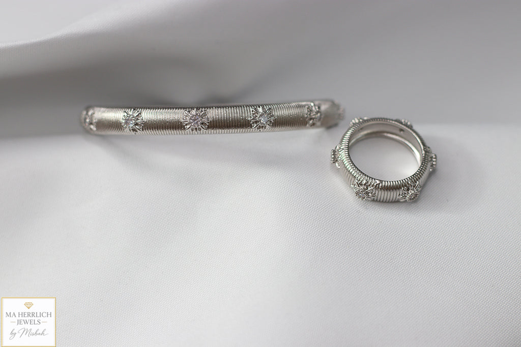 Floral Engraved Bracelet & Ring Set