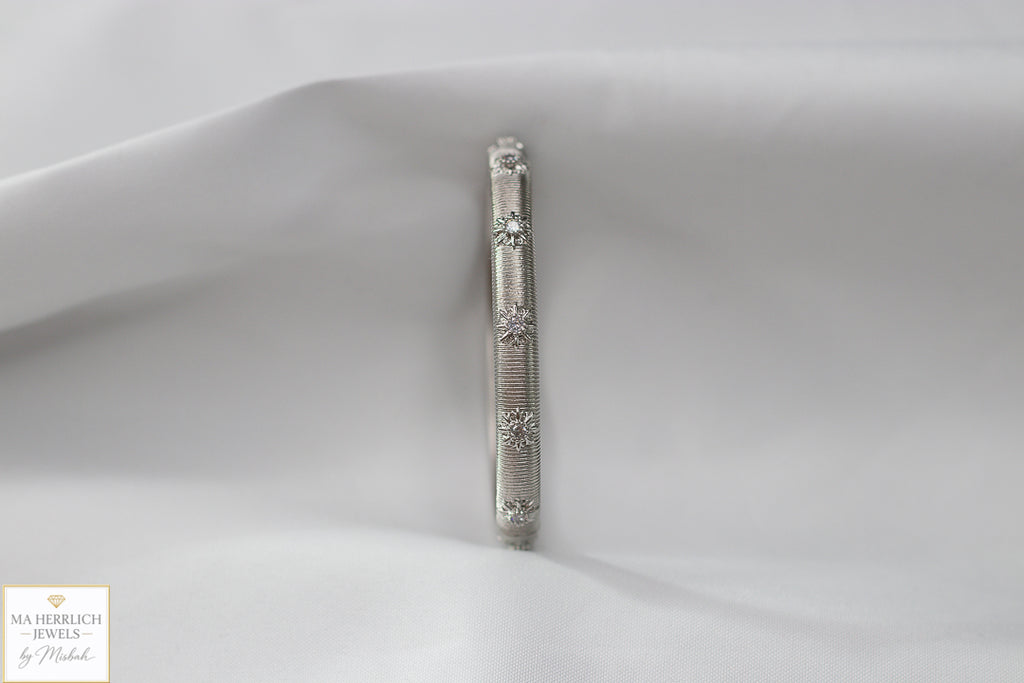 Floral Engraved Bracelet & Ring Set