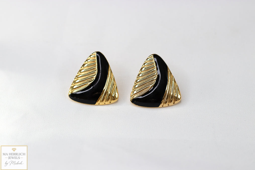 Luxe Noir Sculpted Gold Earrings