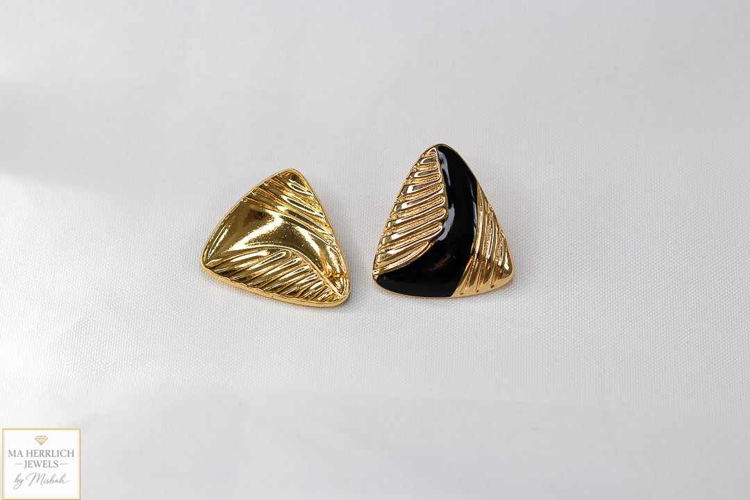 Luxe Noir Sculpted Gold Earrings