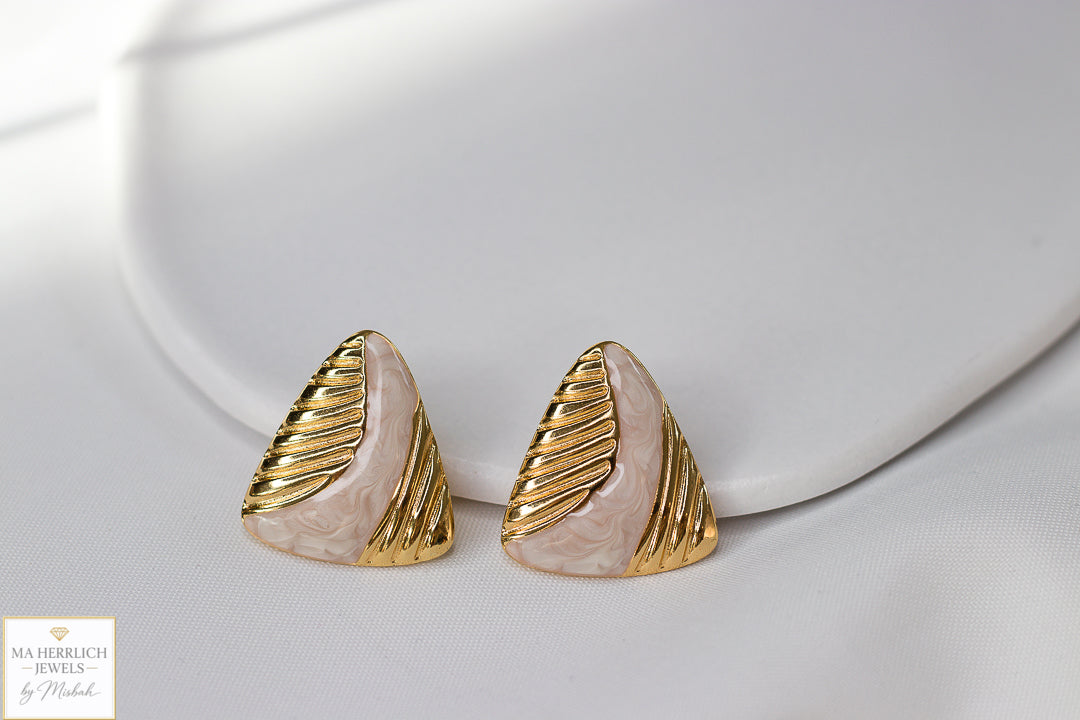 Dusty White Sculpted Gold Earrings