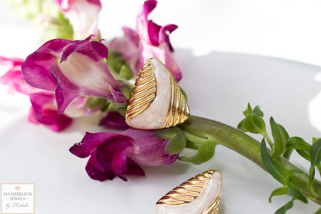 Dusty White Sculpted Gold Earrings