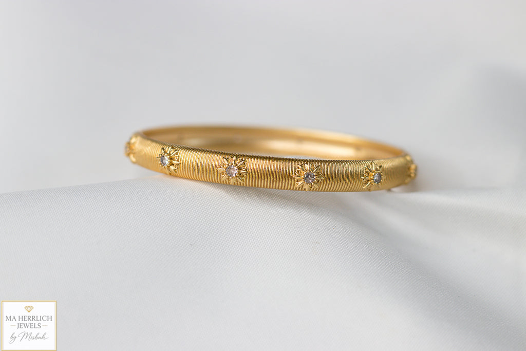 Royal Luxe Gold Bracelet & Ring Set