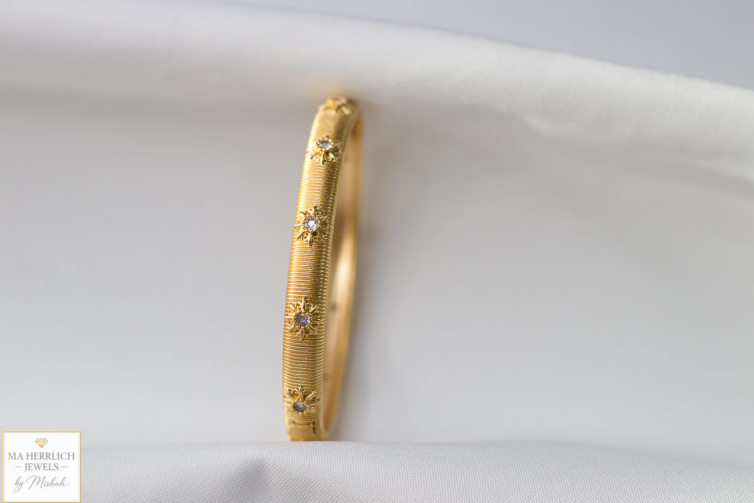 Royal Luxe Gold Bracelet & Ring Set