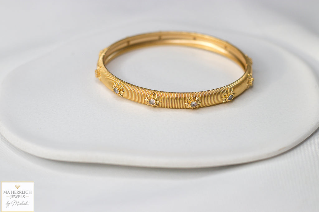 Royal Luxe Gold Bracelet & Ring Set