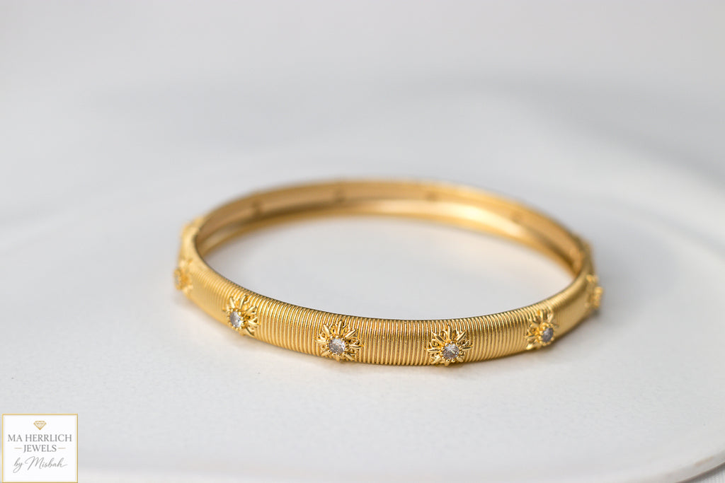 Royal Luxe Gold Bracelet & Ring Set