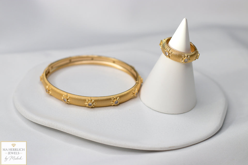 Royal Luxe Gold Bracelet & Ring Set