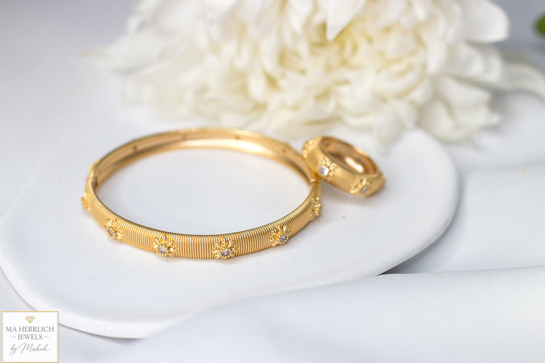 Royal Luxe Gold Bracelet & Ring Set