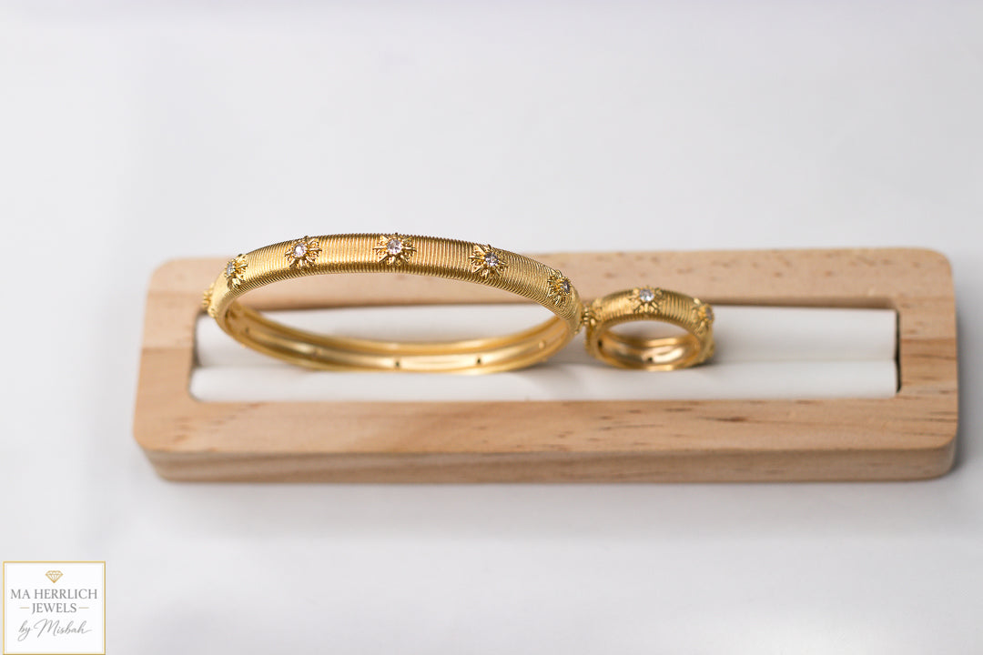 Royal Luxe Gold Bracelet & Ring Set